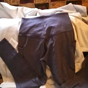Lululemon Women's size 8 leggings